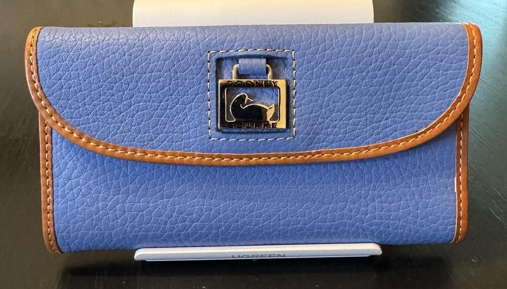 NWT Dooney & Bourke Sky Blue Dillen Pebble Grain Continental Clutch Wallet